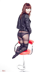 Rock chick raunchiness - Photo #23