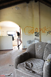 It's amazing what girls will get up to when left alone - Photo #4