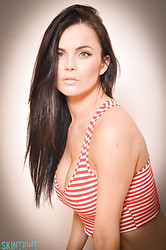 Emma Wall - Photo #6