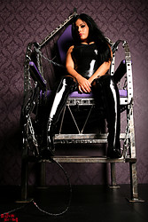 On Throne with slave - Photo #3