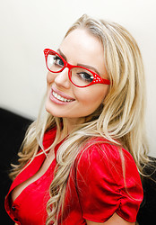 UK Tickling - Hannah Claydon Part 2 - Photo #7