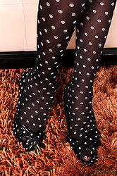 Pure Angel - Spots and feet - Photo #2
