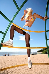 Cuties In Tights - Anastasia Public Pantyhose Pussy Flashing - Photo #4