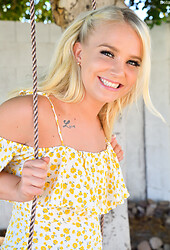 Bella : Swing Into Action - Photo #4