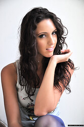 Nicola - Feel Blue - Photo #12