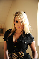 Emma-Claire - Smile - Photo #2