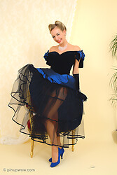Hayley-Marie - Merry Widow - Photo #4