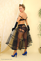 Hayley-Marie - Merry Widow - Photo #10