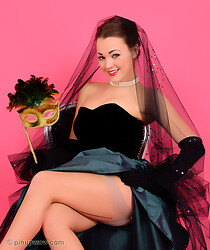 Jodie - Beauty Unmasked - Photo #4