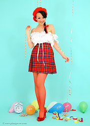Rachael - Party On! - Photo #3