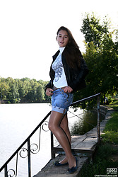 Lovely teen legs looks delicious in those smooth pantyhose - Photo #1