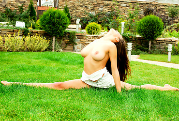 Altair - Dancing in the Yard - Altair O - Photo #20