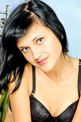 Falana - Blue Room - Falana U - Photo #8