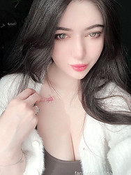 Big tit teen bombshell - Photo #19