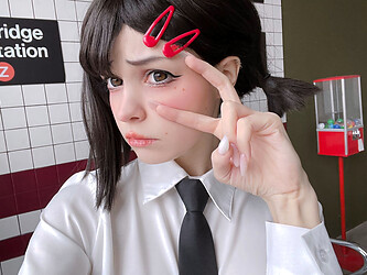 Kobeni Higashiyama Chainsaw Man Anime Ero Cosplay - Photo #3