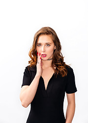 Muna Red Pantyhose - Photo #8