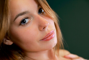 Presenting Elektra - Photo #17