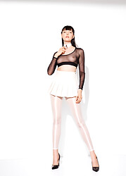 Red Room 1 - Photo #13