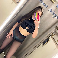 Random OnlyFans bitches photos # 016 - Photo #11