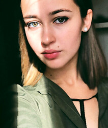 Random OnlyFans bitches photos # 022 - Photo #12