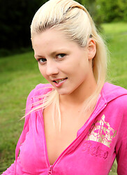 Pinky June photos #20 - Photo #6