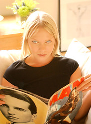 Abigail Girlfolio 002 - Photo #1