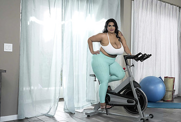 Sofia Rose BBW Fitness - Photo #1