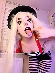 Rynkerbelle - Sexy French Mime - Photo #6