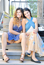 Gianna : Pretty Dog Walker - Photo #20