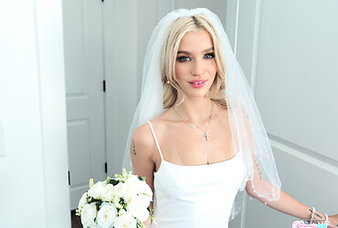 Emma Rosie, Ryan Driller - Princess Bride - S12:E5 - Photo #1