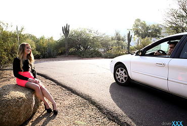 Lizzie Bell, Logan Pierce - Petite Pick Up - S1:E4 - Photo #3