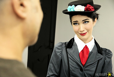 Evelyn Claire, Seth Gamble - Mary Got Popped In - S3:E8 - Photo #3