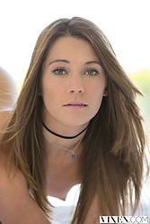 Kirsten Lee - Photo #11