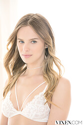 Jillian Janson - Photo #5