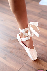Rebel Lynn - Sexy nude ballerine - Photo #10