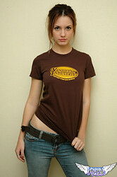 Amy Spunky spreads her legs while sitting on her bedroom floor - Photo #7