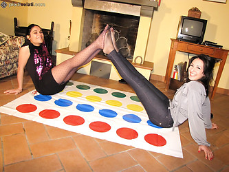 Chiara and Imma tease with those pretty little toes - Photo #16