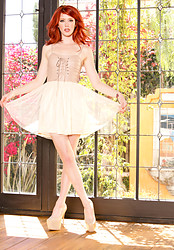 A Vision Of Loveliness - Photo #4