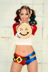 Riley Reid Harley Quinn Cosplay - Photo #6