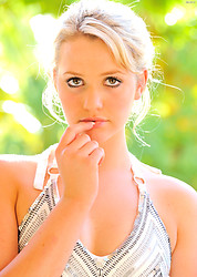 Jessica : In & Out of Me - Photo #16