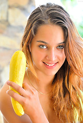 Belicia II : That Sexy Look - Photo #22
