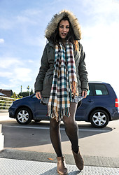 Roxy : Braving The Cold - Photo #8