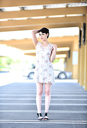 Audrey : Her Little White Dress - Photo #2