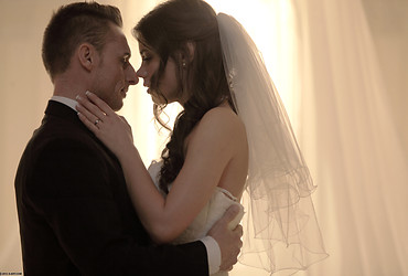 Marry Me Caprice - Photo #2