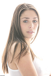 All About Anna - Photo #2