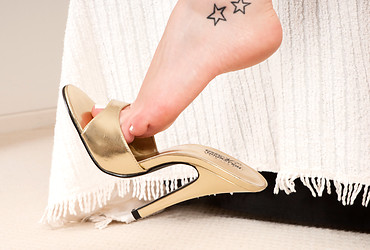 Golden slippers... - Photo #7