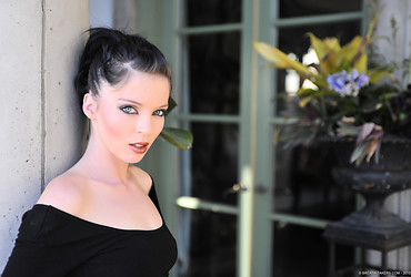 Jessi Palmer - Aristocrat - Photo #7