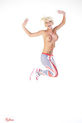 The Pantyhose Patriot - Photo #6