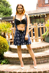 Lacey Banghard New Garden - Photo #18