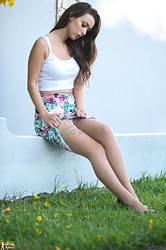 Lauren Louise - Blue Skies - Photo #7